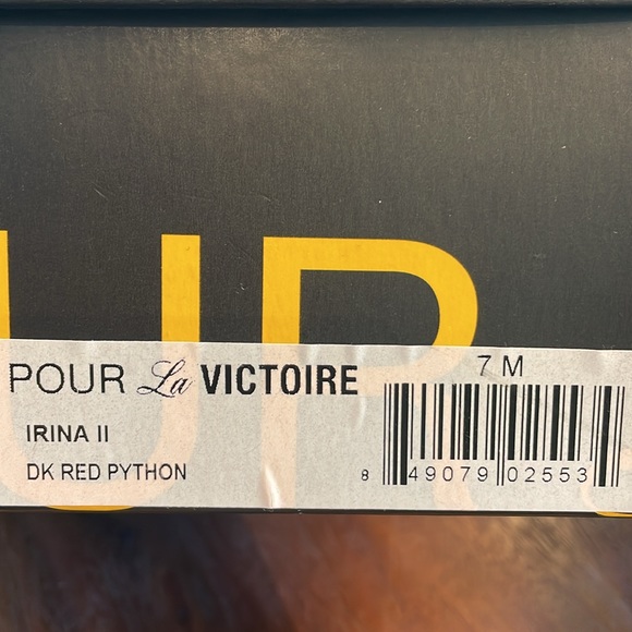 Pour La Victoire heels size 7, never worn. - Picture 7 of 7